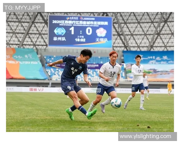 宝鸡香港足球明星赛盛大举行球迷热情高涨共庆足球盛宴